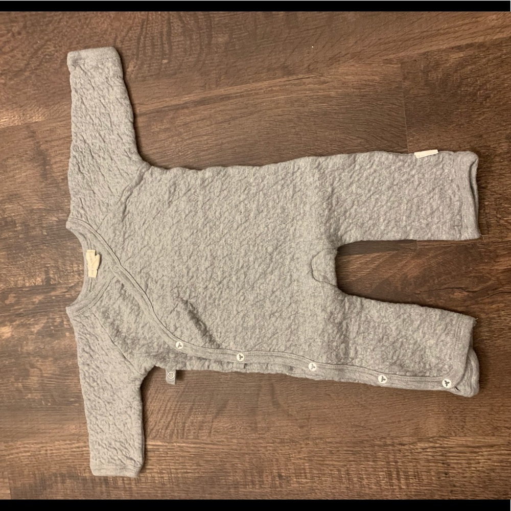 Baby bodysuit